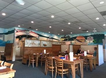 Gilligan's Seafood Restaurant in Mount Pleasant